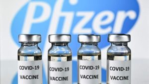 Vaccini Pfizer (immagine presa dal sito https://www.lastampa.it/cronaca/2021/07/29/news/covid-studio-di-pfizer-efficacia-del-vaccino-cala-dopo-6-mesi-ipotesi-terza-dose-1.40548317)